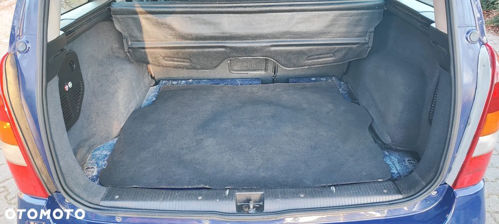 Opel Astra 1.6 GL / Club - 17