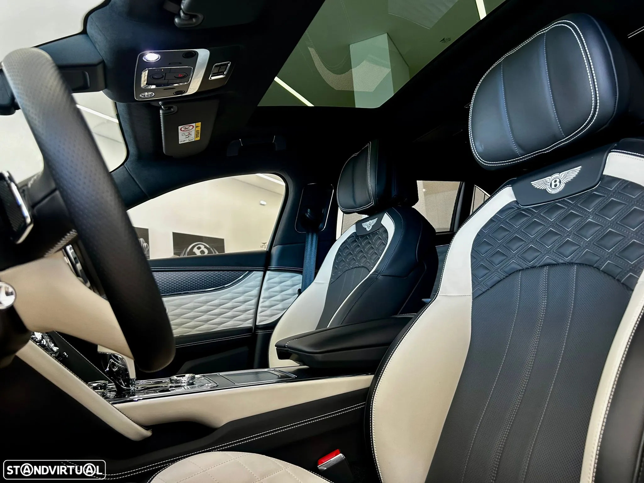 Bentley Flying Spur Hybrid S - 12