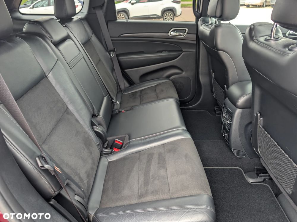 Jeep Grand Cherokee - 10