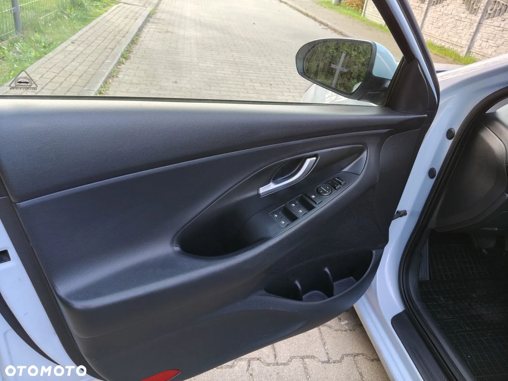 Hyundai i30 1.0 T-GDI GO Plus - 34