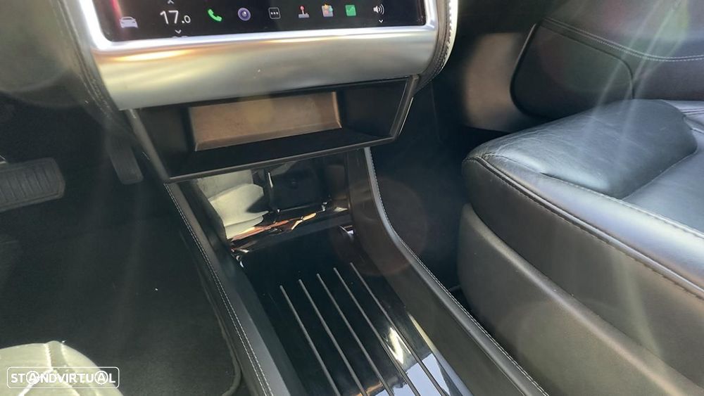 Tesla Model S 85D - 22