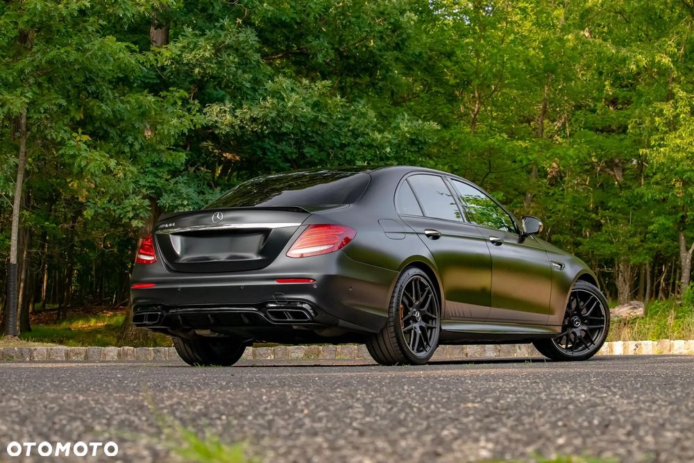 Mercedes-Benz Klasa E 300 9G-TRONIC AMG Line - 7