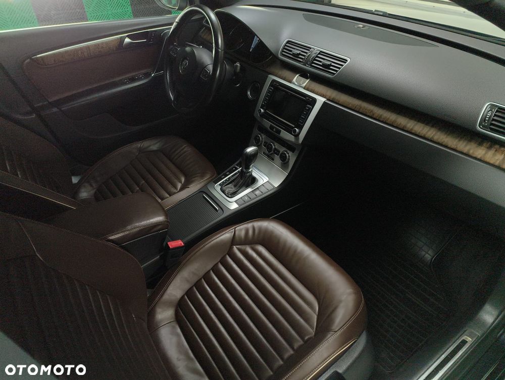 Volkswagen Passat 2.0 TDI DPF Comfortline DSG - 25