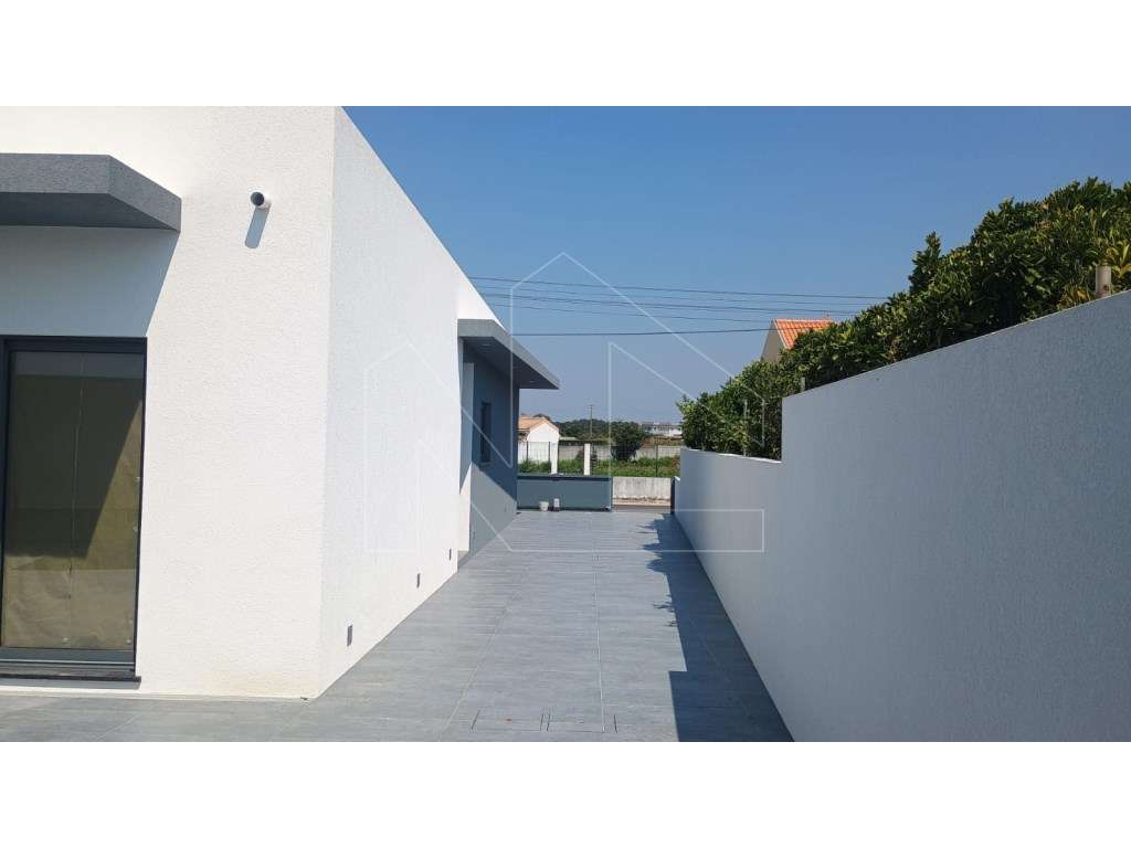 Moradia T3 - A Dois Passos das Praias - Grande imagem: 3/13