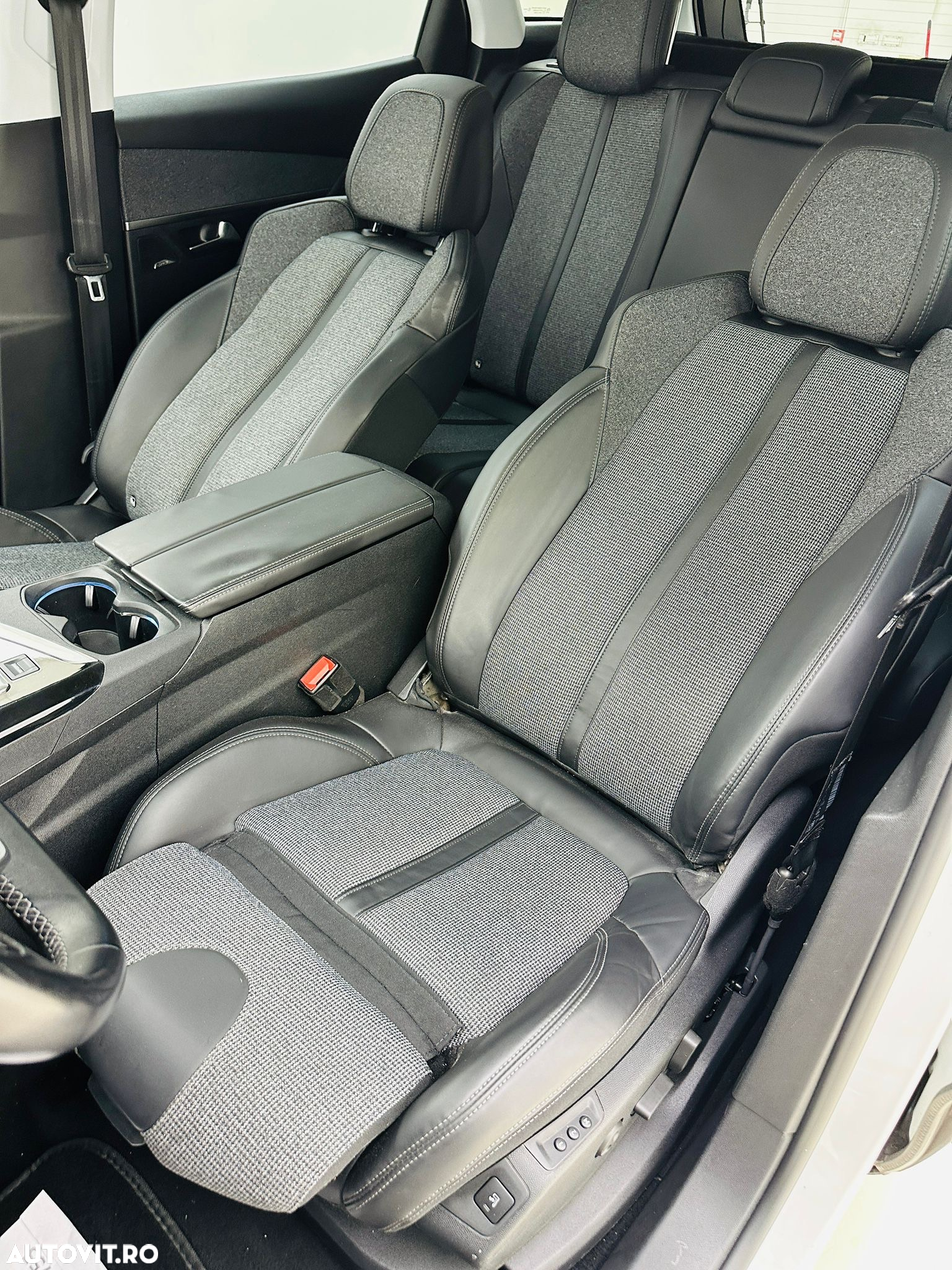 Peugeot 3008 - 24