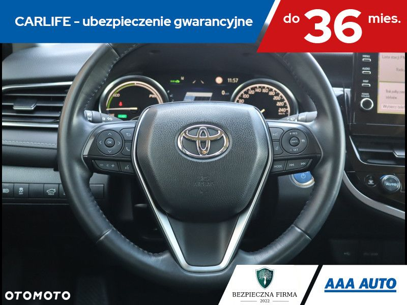 Toyota Camry - 18