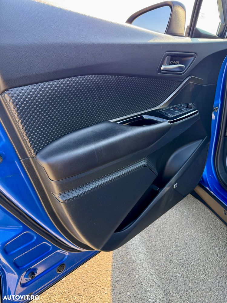 Toyota C-HR 1.8 HSD 4x2 CVT C-ult LED - 6