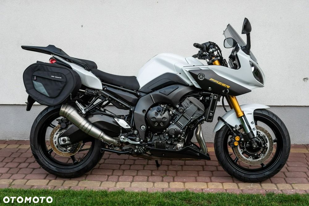 Yamaha FZ - 2