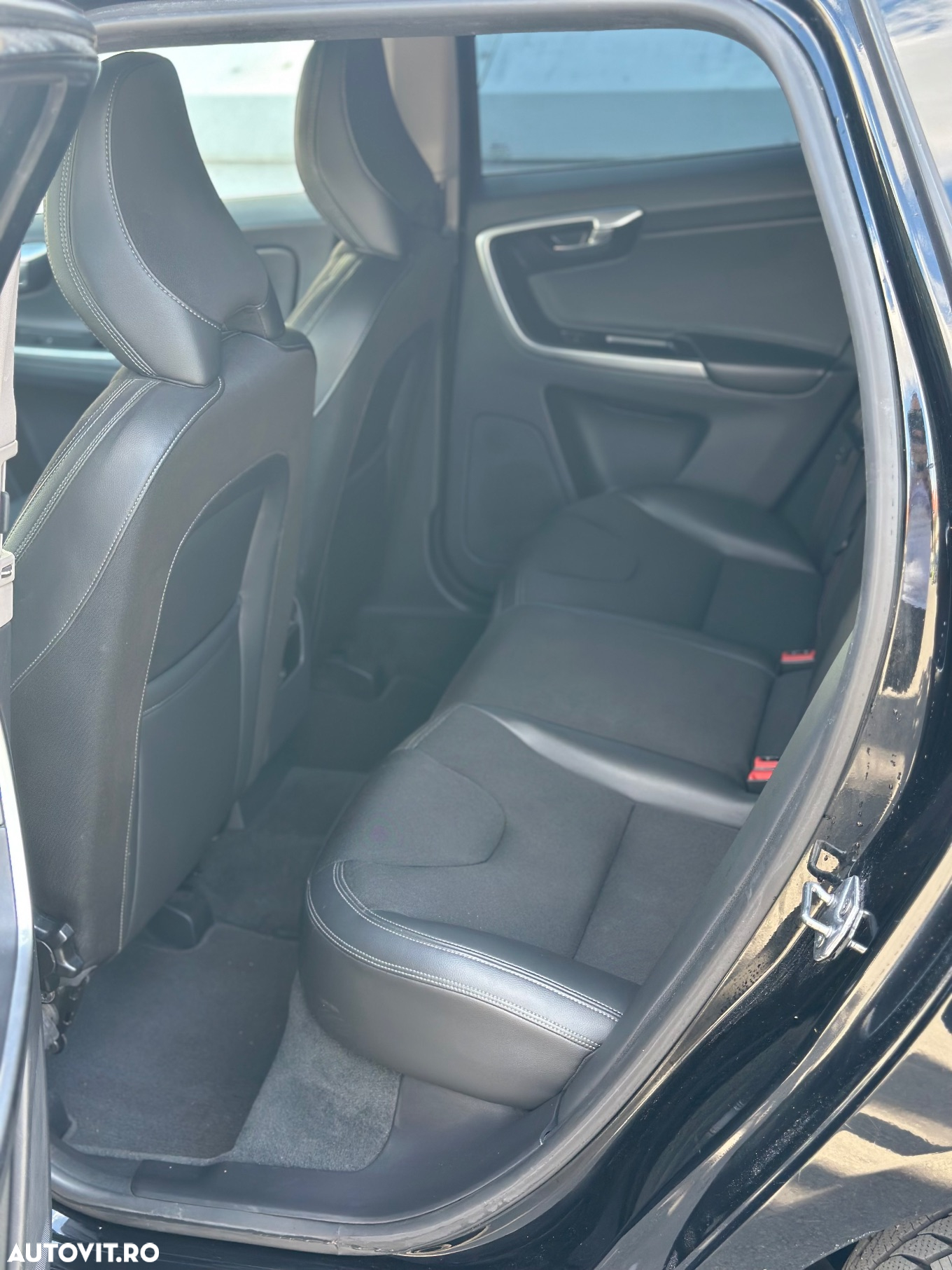 Volvo XC 60 D3 Geartronic Momentum - 23