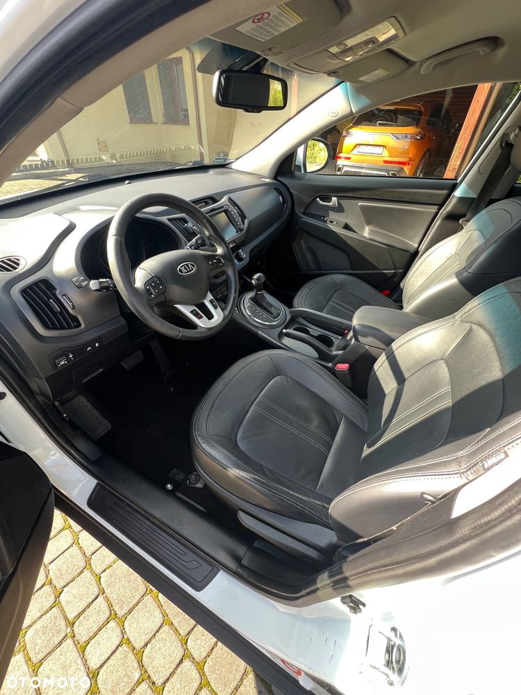 Kia Sportage - 12