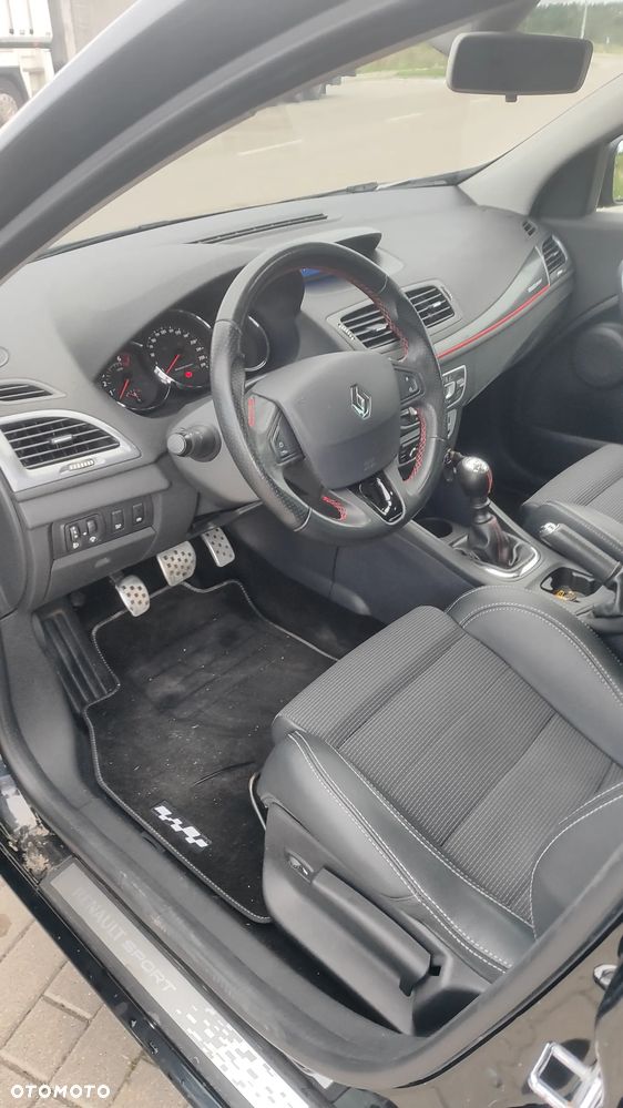 Renault Megane Grandtour TCe 220 Start & Stop GT 220 - 21