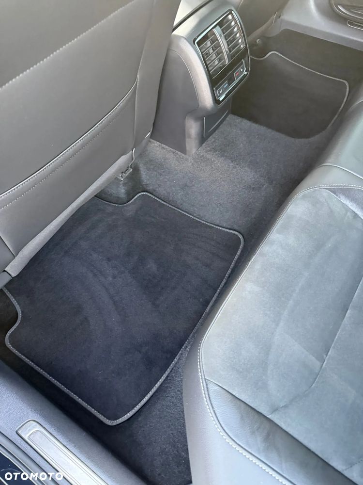Volkswagen Arteon 2.0 TSI R-Line DSG - 24