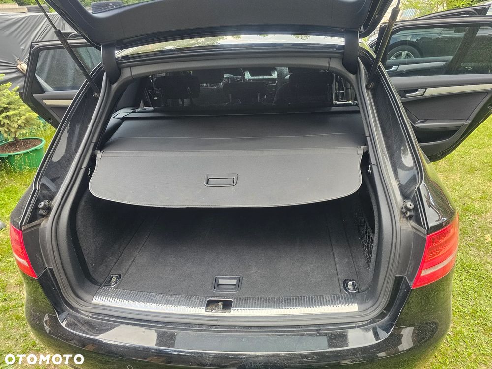 Audi A4 Avant 2.0 TDI DPF Ambiente - 24