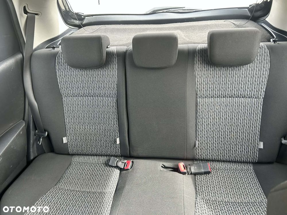 Toyota Yaris 1.4 D-4D Active - 7