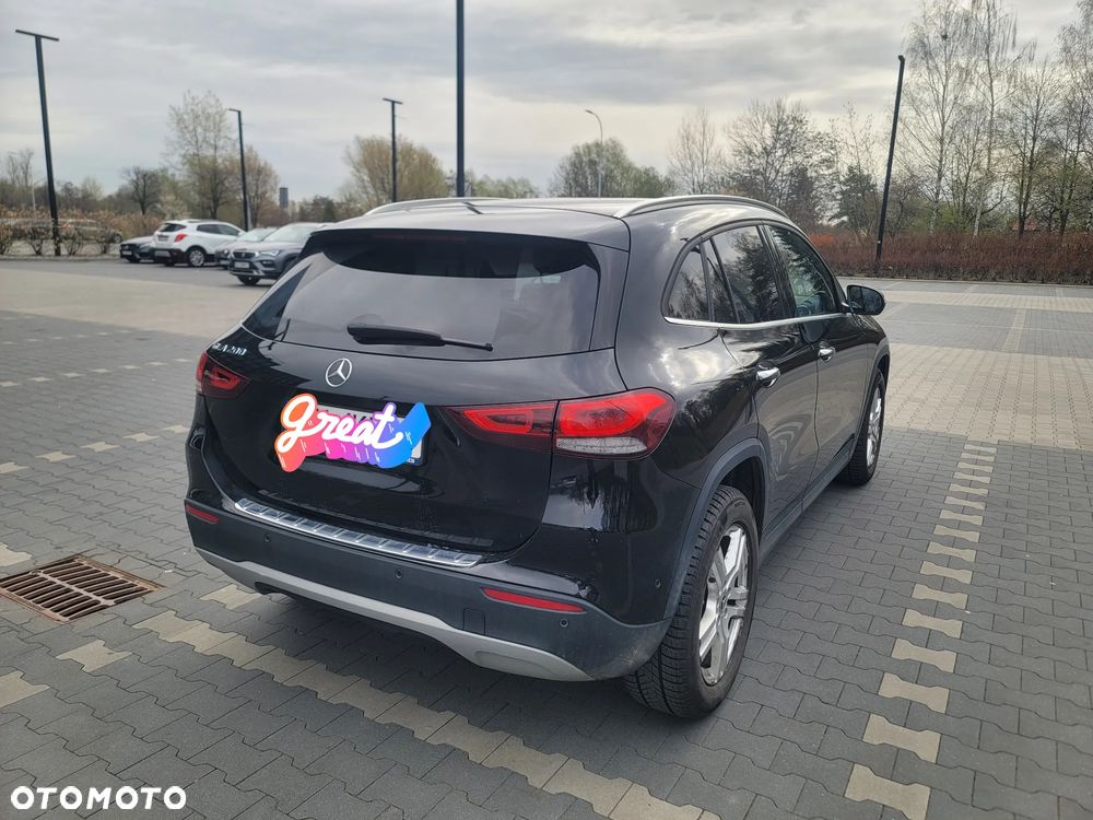 Mercedes-Benz GLA 200 - 5