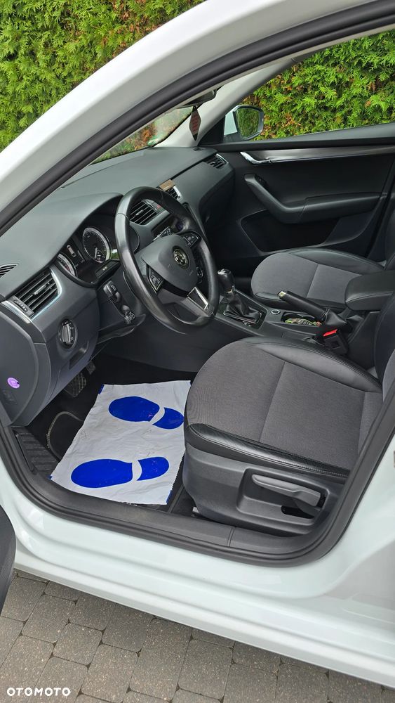 Skoda Octavia 2.0 TDI DSG Premium Edition - 5
