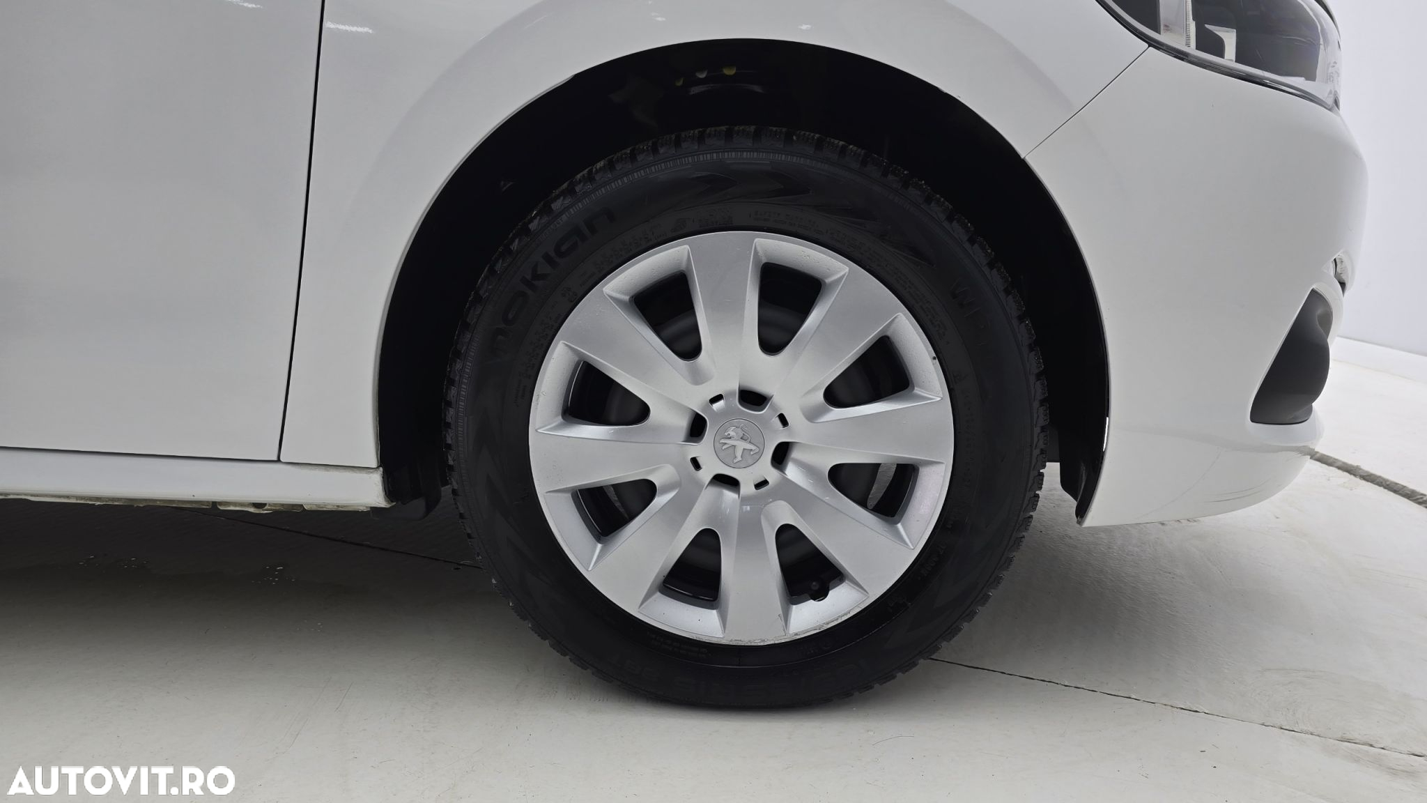 Peugeot 301 1.5 BlueHDI FAP Active - 23