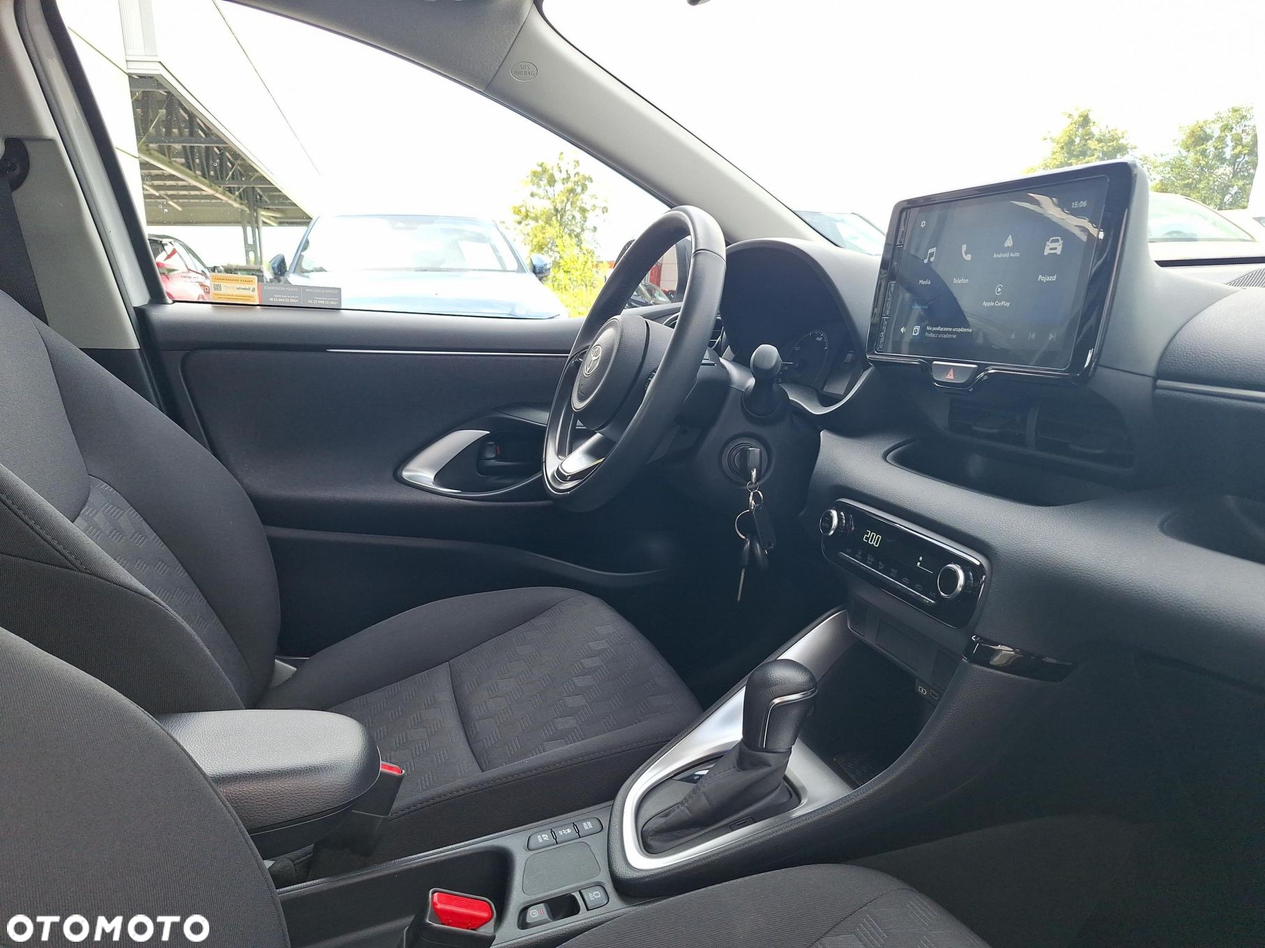 Toyota Yaris - 12