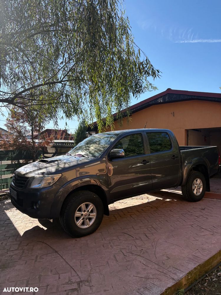 Toyota Hilux 4x4 Cabina Dubla Comfort - 1