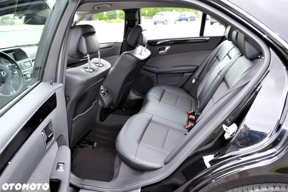 Mercedes-Benz Klasa E 200 CDI DPF BlueEFFICIENCY Automatik Avantgarde - 27