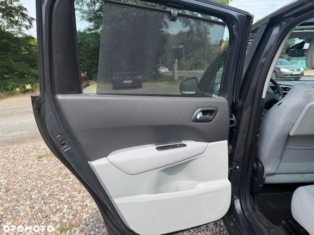 Peugeot 5008 1.6 Active - 15