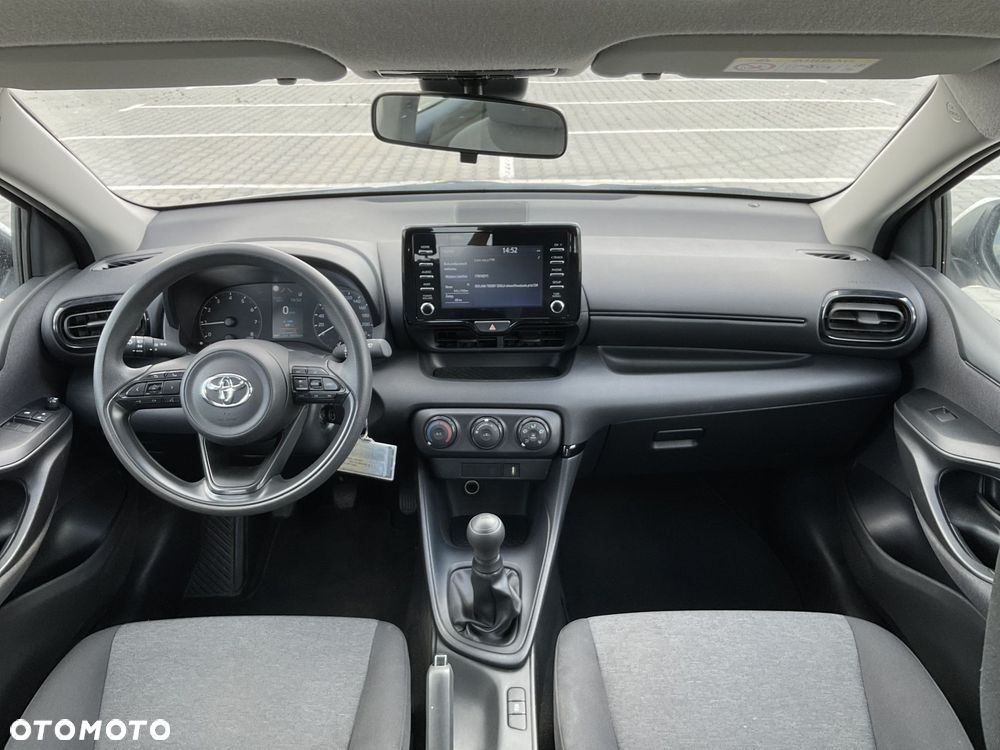 Toyota Yaris - 16