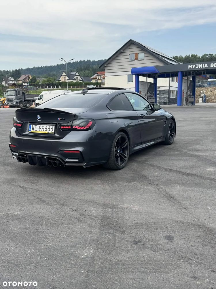BMW M4 - 8