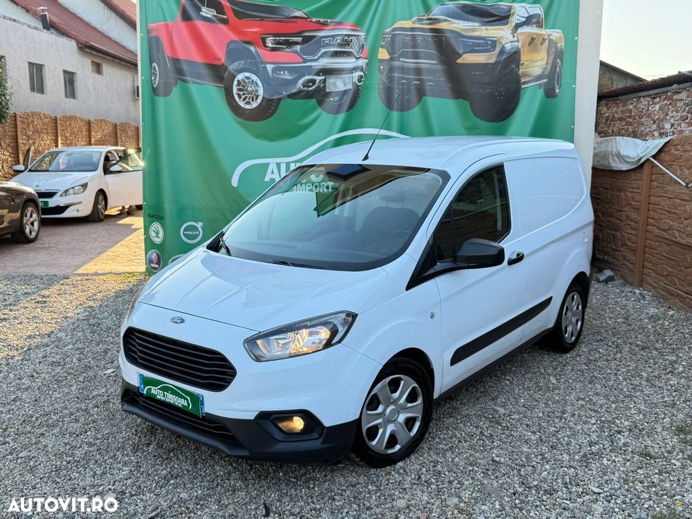 Ford Tourneo Courier - 1
