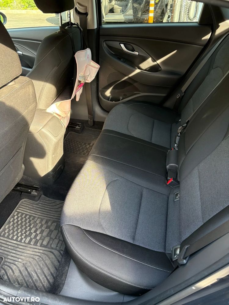 Hyundai i30 1.5 T-GDI MHEV 160CP Highway - 13