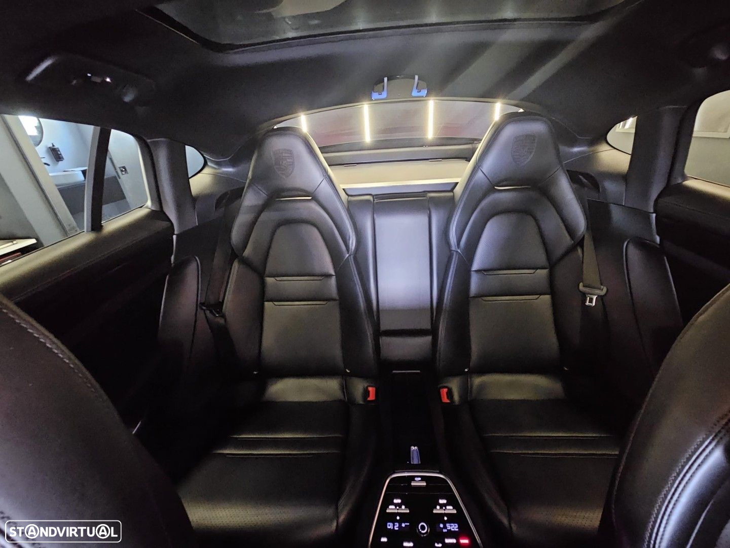 Porsche Panamera 4 E-Hybrid - 18