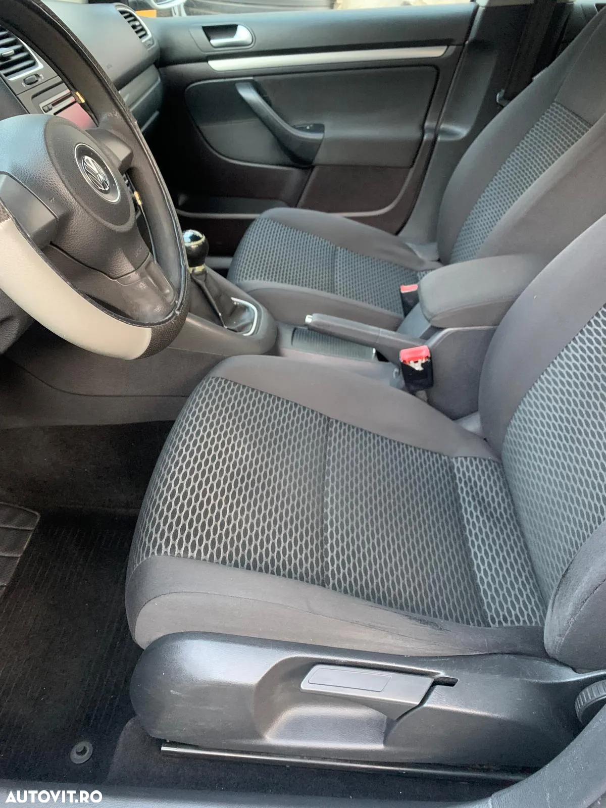 Volkswagen Golf 1.6 TDI BlueMotion Technology DPF Comfortline - 12