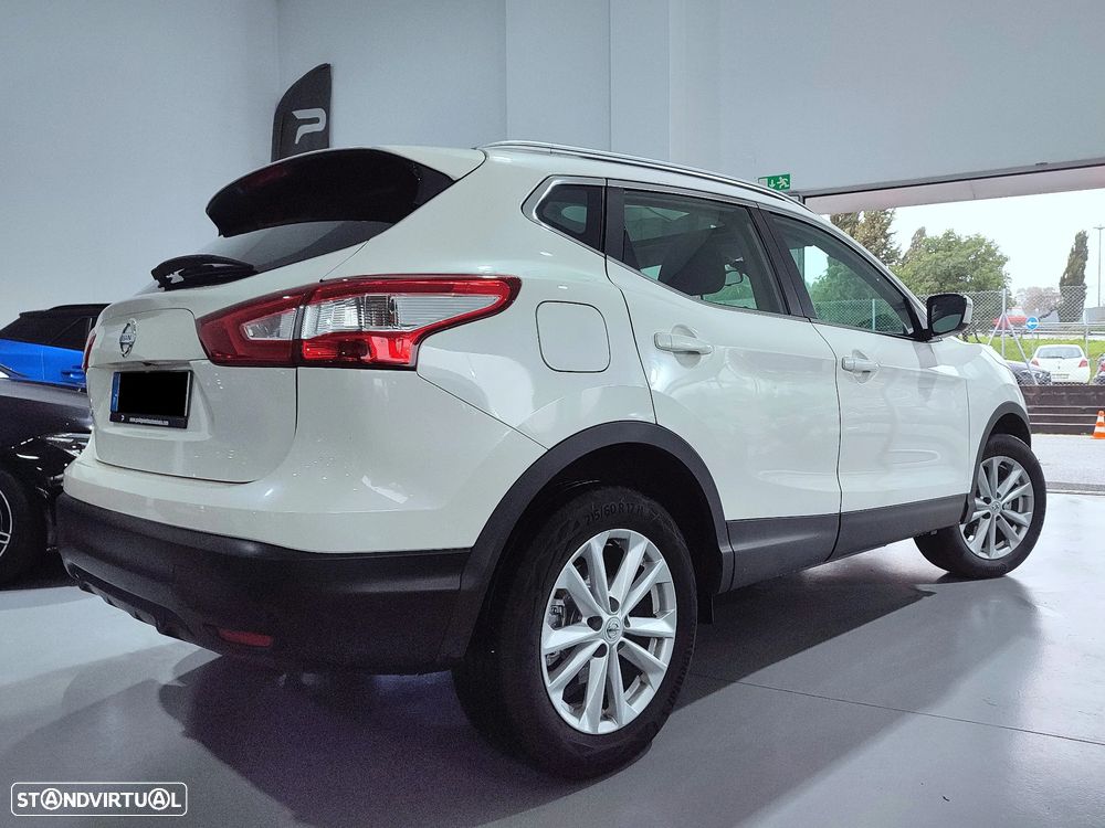 Nissan Qashqai 1.5 dCi N-Connecta - 4