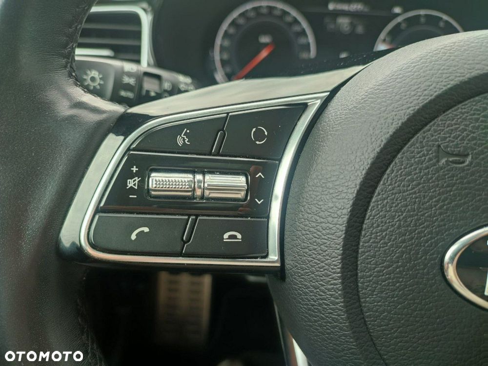 Kia XCeed - 12