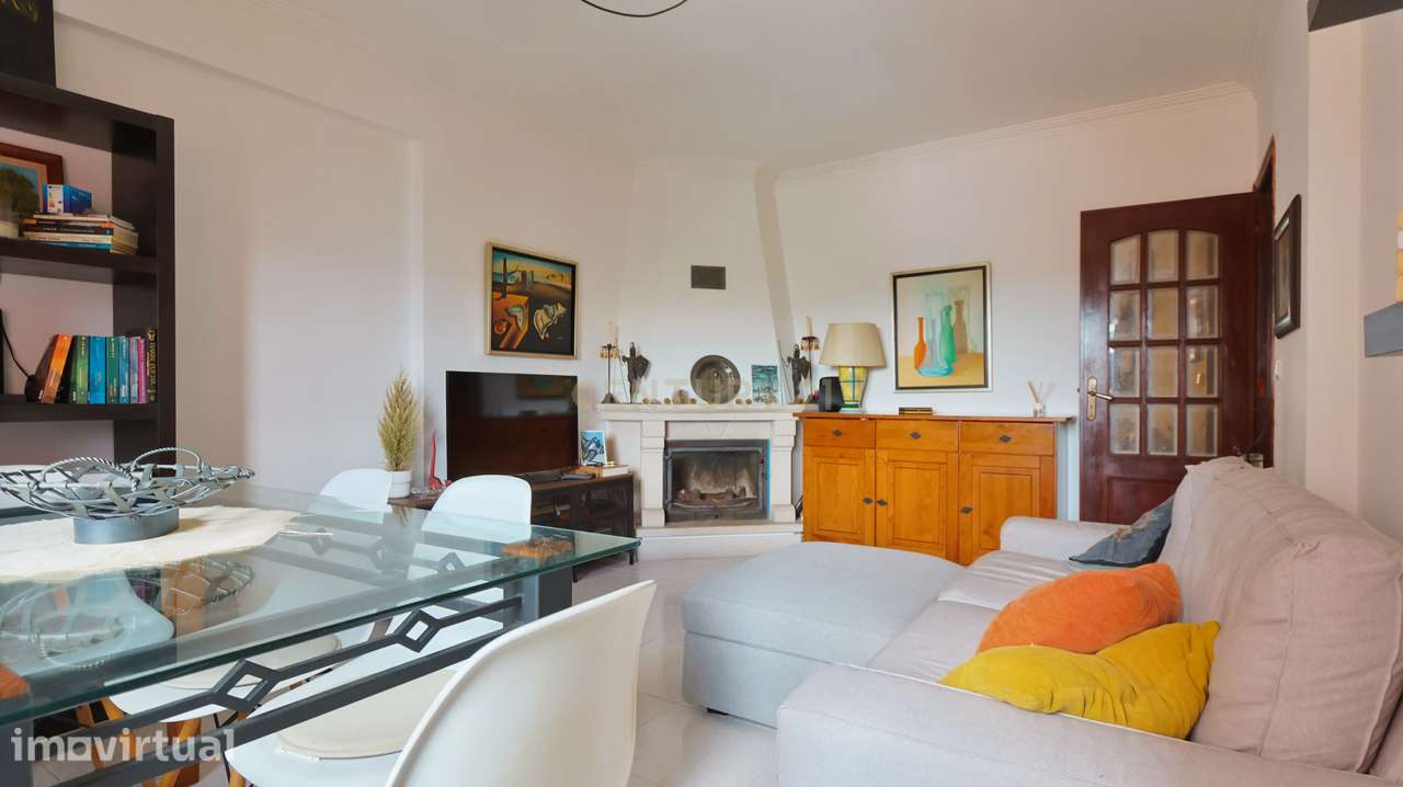 Apartamento T2 em S. Marcos que não vai durar no mercado, e há uma raz - Grande imagem: 2/14