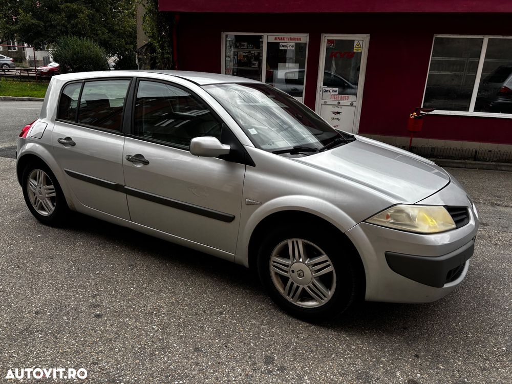 Renault Megane 1.5 dCi Dynamique - 8