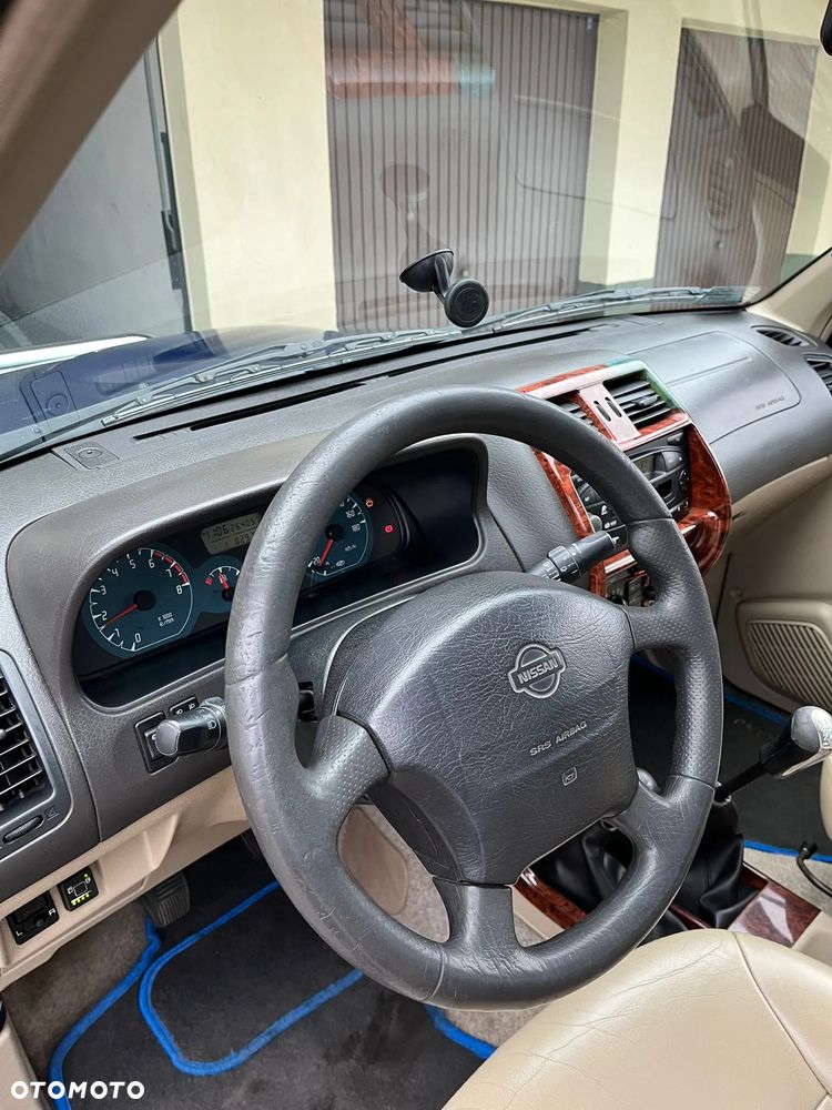 Nissan Terrano II 2.4 SE - 3