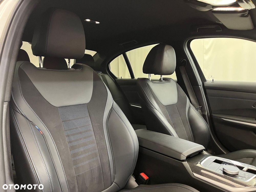 BMW Seria 3 320d xDrive mHEV M Sport sport - 37