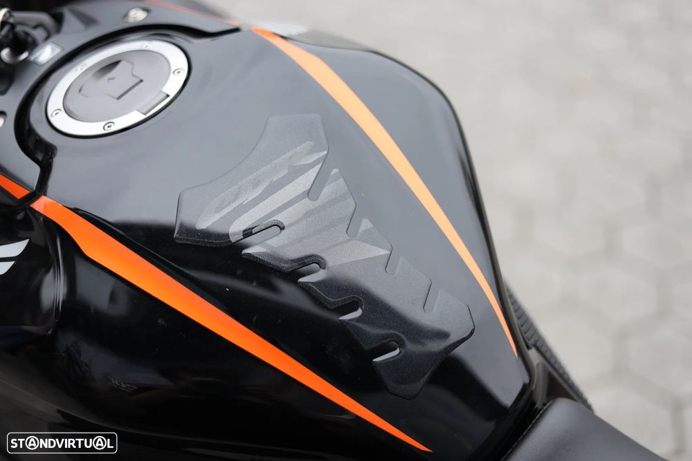 Honda CBR 650R - 9
