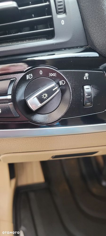 BMW X4 xDrive20d - 12