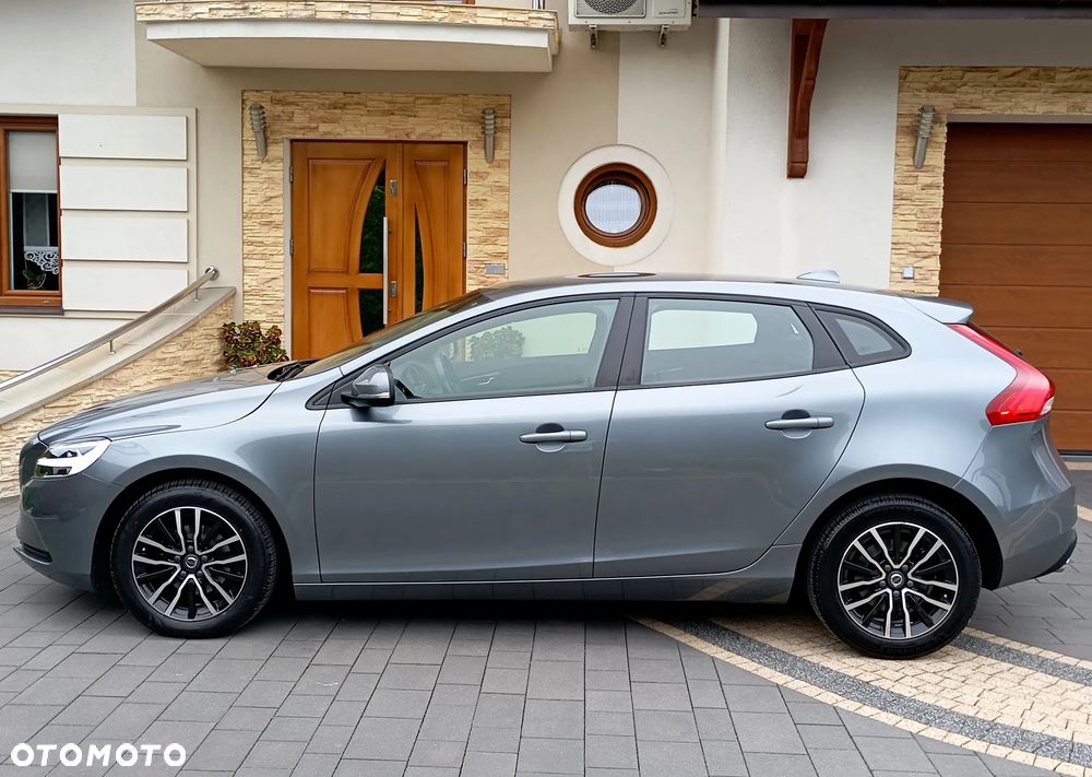 Volvo V40 D2 Momentum - 6