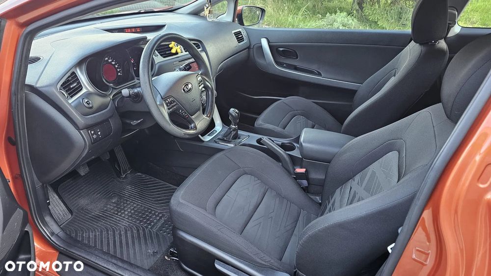 Kia Ceed 1.4 CRDi 90 Spirit - 24