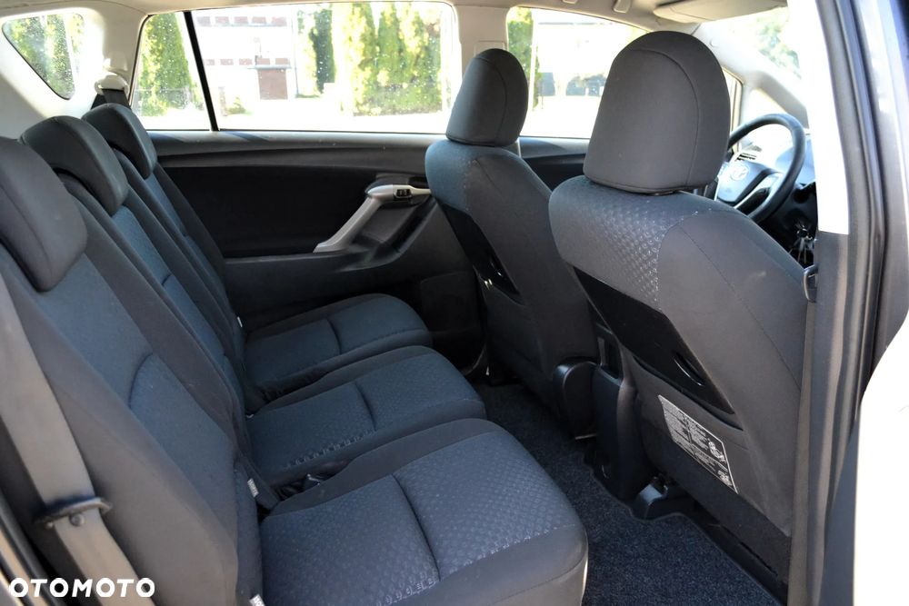 Toyota Verso 2.0 D-4D - 10