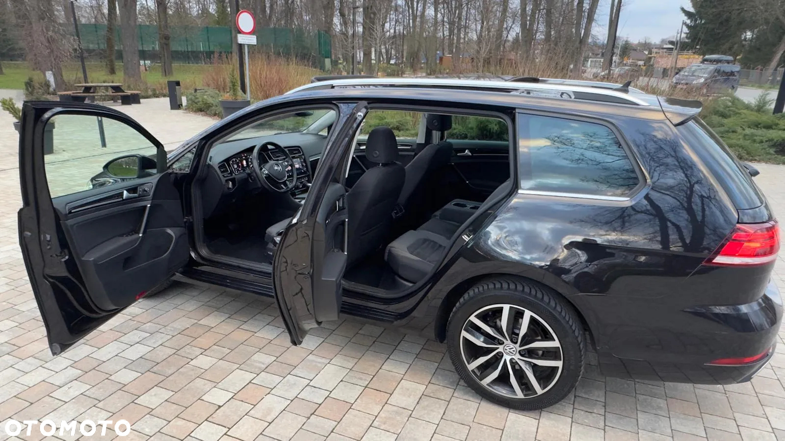 Volkswagen Golf 2.0 TDI 4Motion DSG Highline - 10