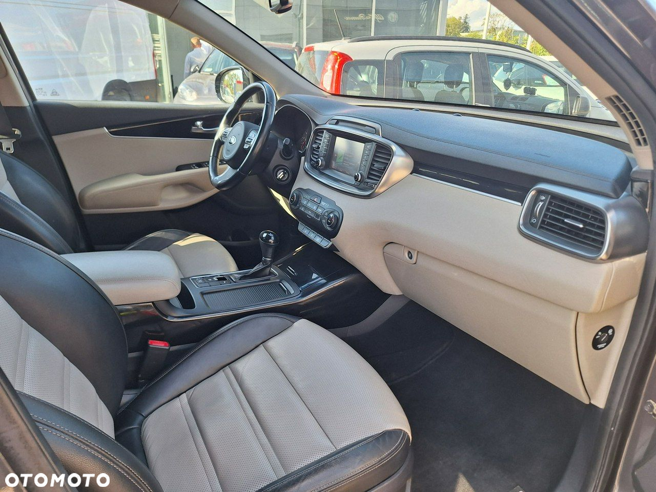 Kia Sorento - 28