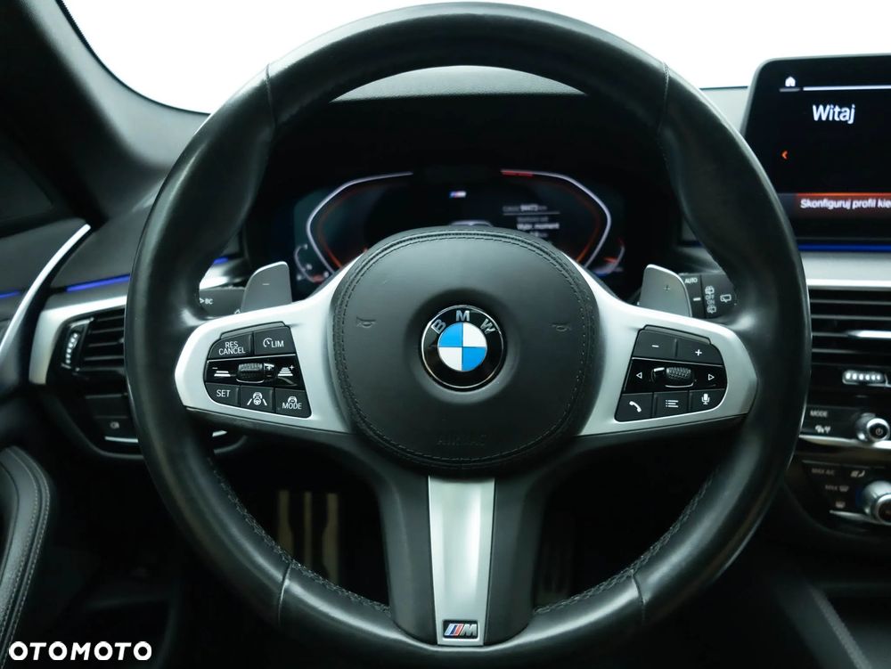 BMW Seria 5 530i xDrive M Sport sport - 17