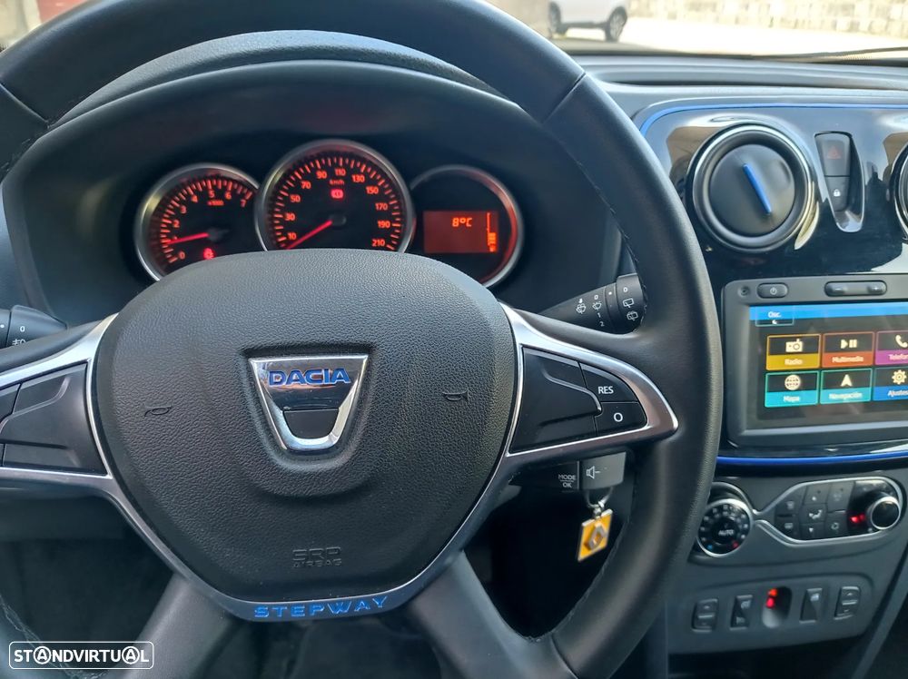 Dacia Sandero 0.9 TCe Stepway - 11