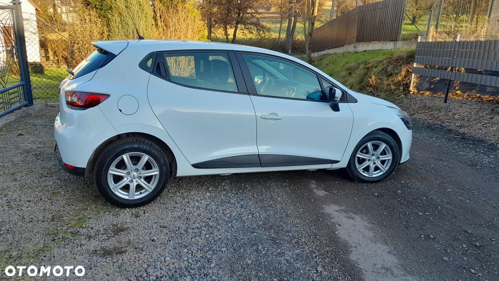 Renault Clio - 11