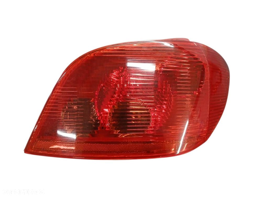 LAMPA PRAWA TYLNA PEUGEOT 307 H/B - 1
