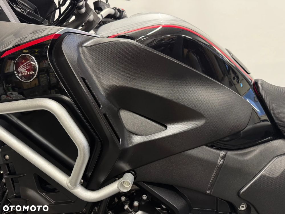 Honda VFR - 26