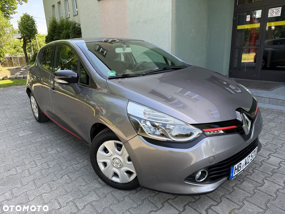 Renault Clio 1.2 16V 75 Experience - 11